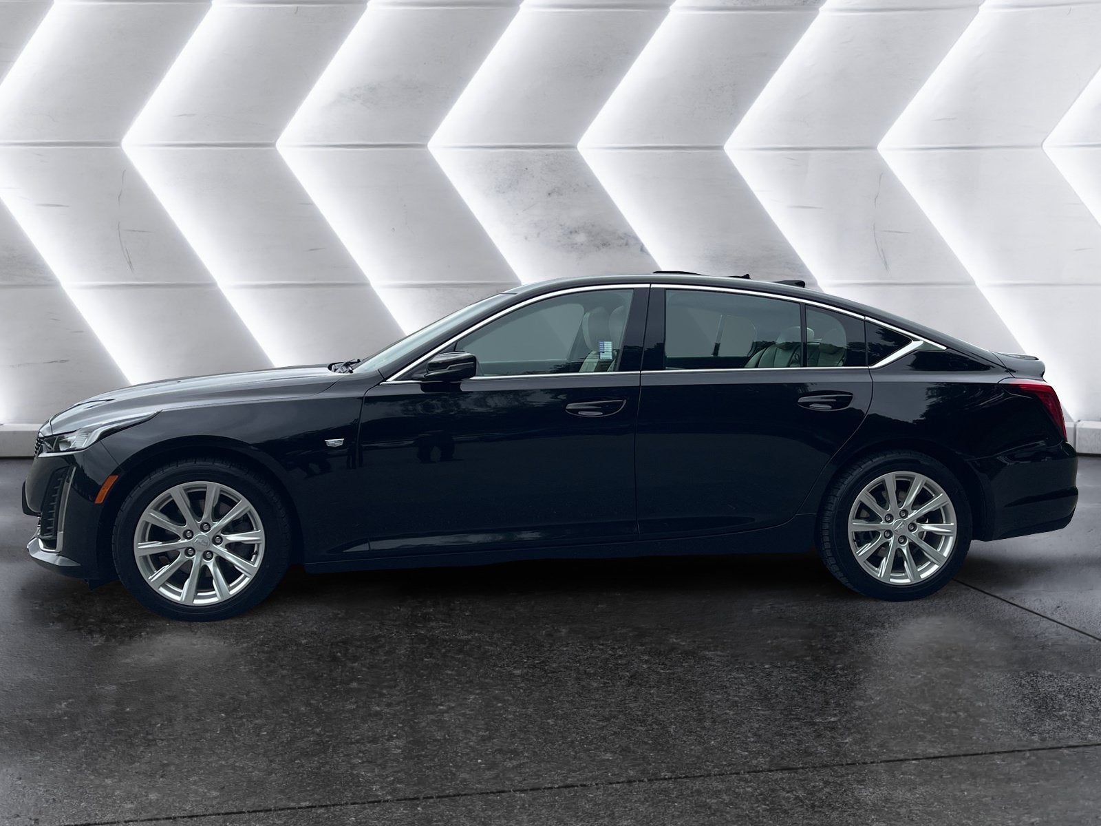 2023 Cadillac CT5 Luxury