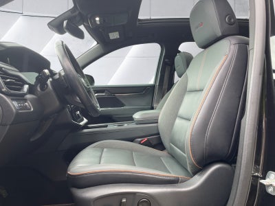 2024 GMC Acadia AT4