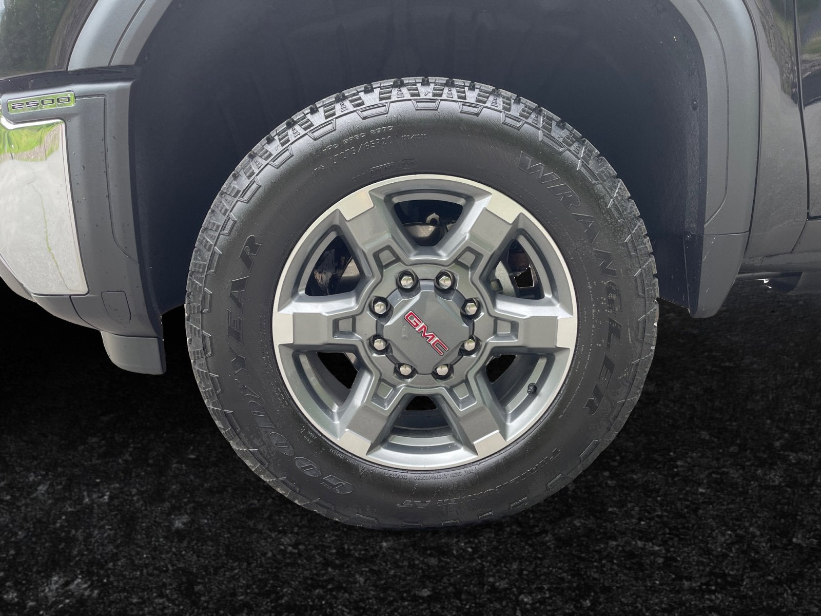 2026 GMC Sierra 2500 HD SLE