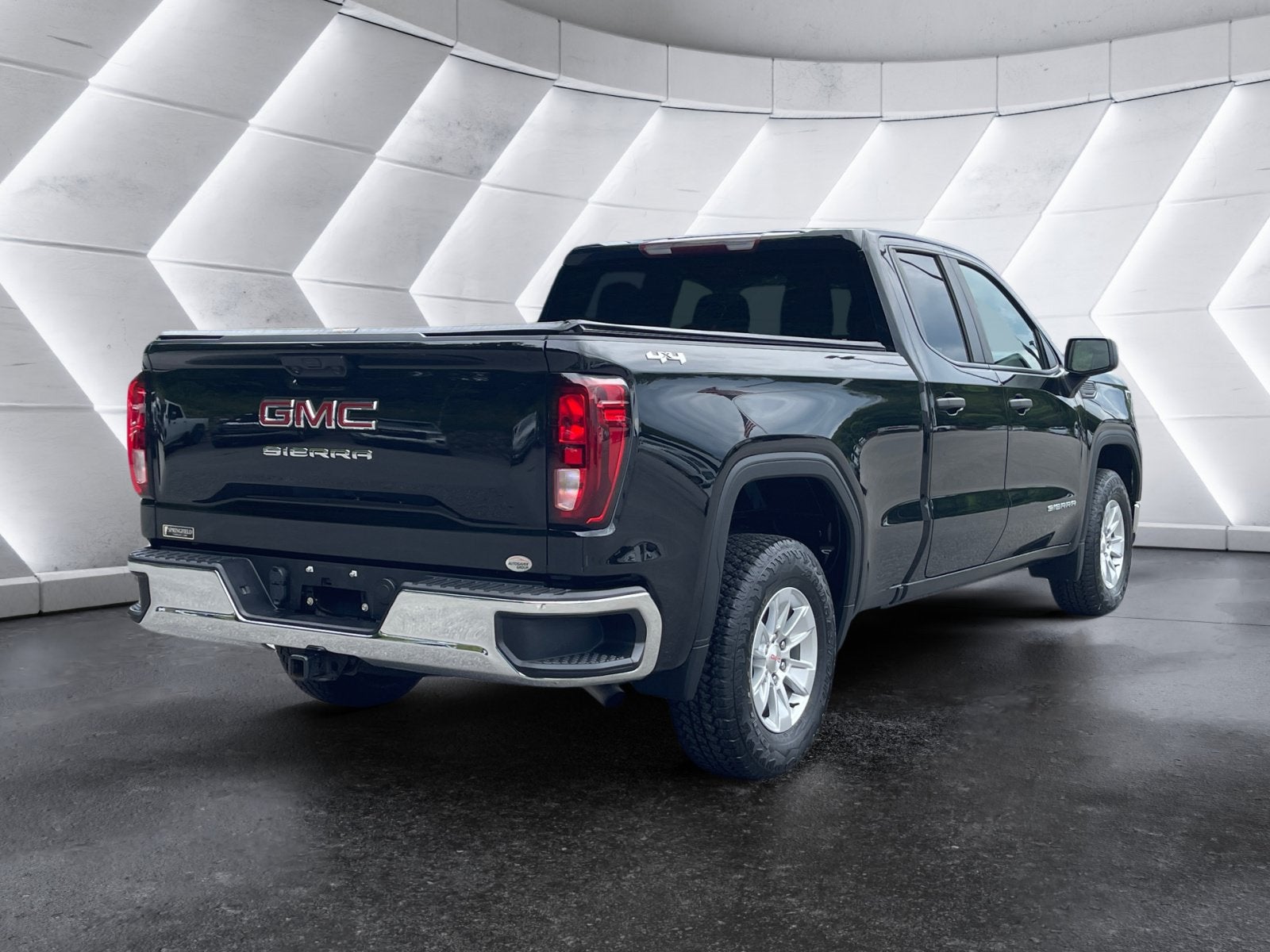 2023 GMC Sierra 1500 Pro