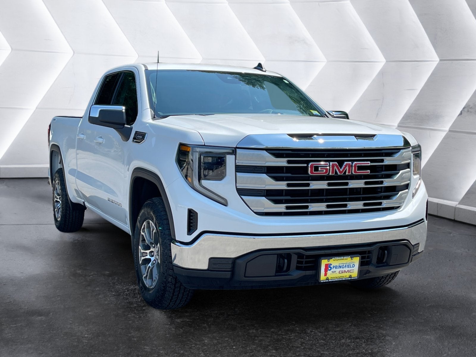 2026 GMC Sierra 1500 SLE