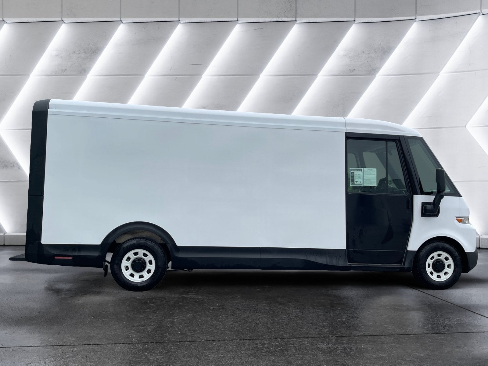 2024 BrightDrop Zevo 600 EJY