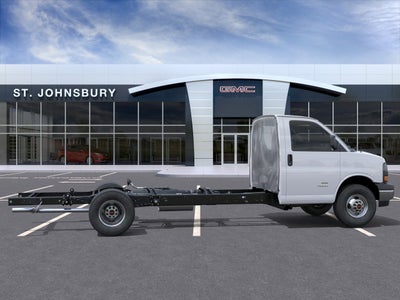 2026 GMC Savana Cutaway 3500 1WT