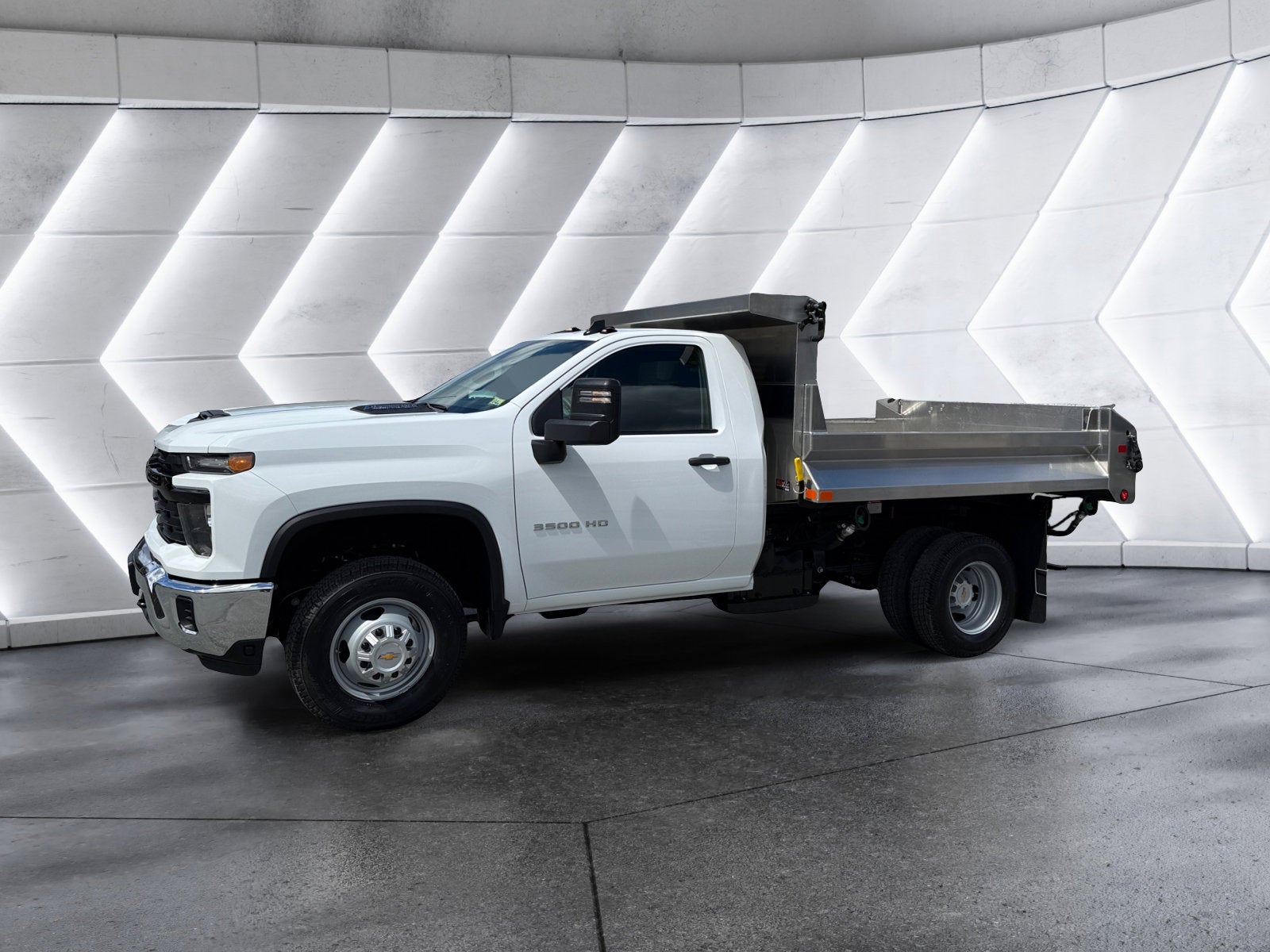 2026 Chevrolet Silverado 3500 HD Chassis Cab WT UNICELL Air-Flo 9 Ft 3-Yard Aluminum Dump