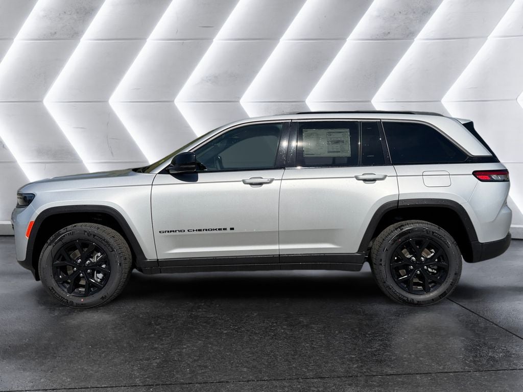 2026 Jeep Grand Cherokee Altitude
