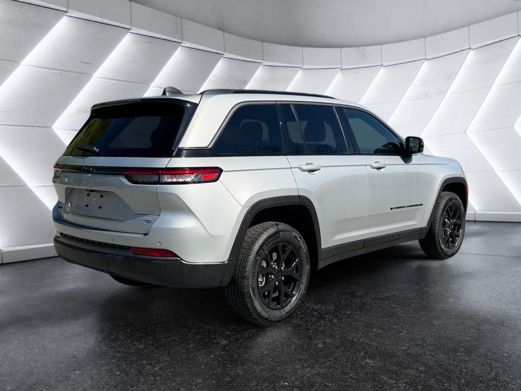 2026 Jeep Grand Cherokee Altitude