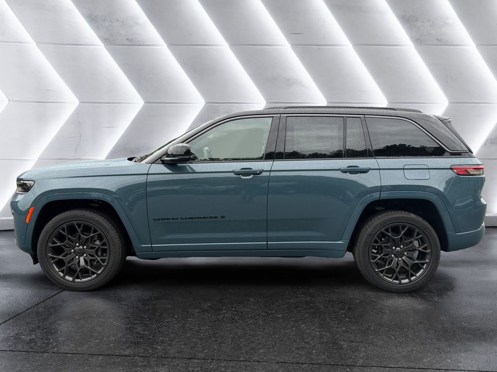 2027 Jeep Grand Cherokee Summit