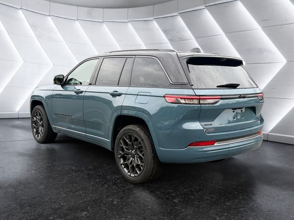 2027 Jeep Grand Cherokee Summit
