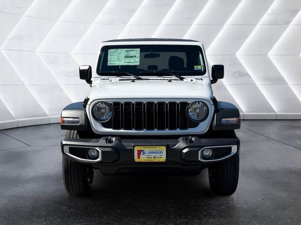 2026 Jeep Gladiator Sport