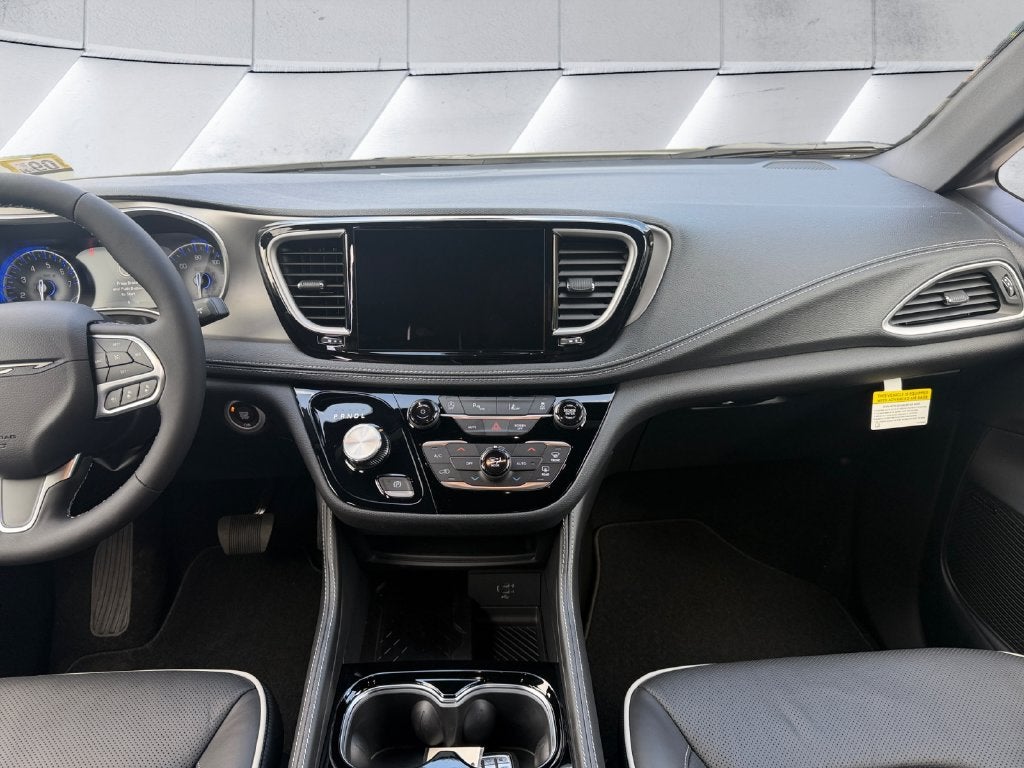 2027 Chrysler Pacifica Limited