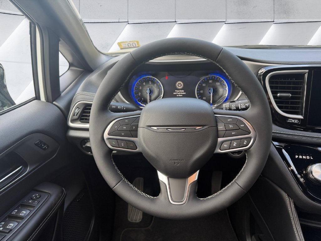 2027 Chrysler Pacifica Limited