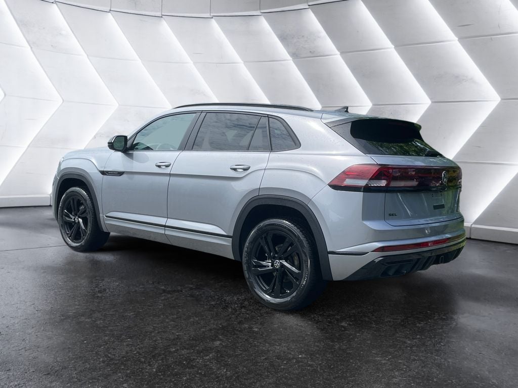 2026 Volkswagen Atlas Cross Sport 2.0T SEL R-Line Black
