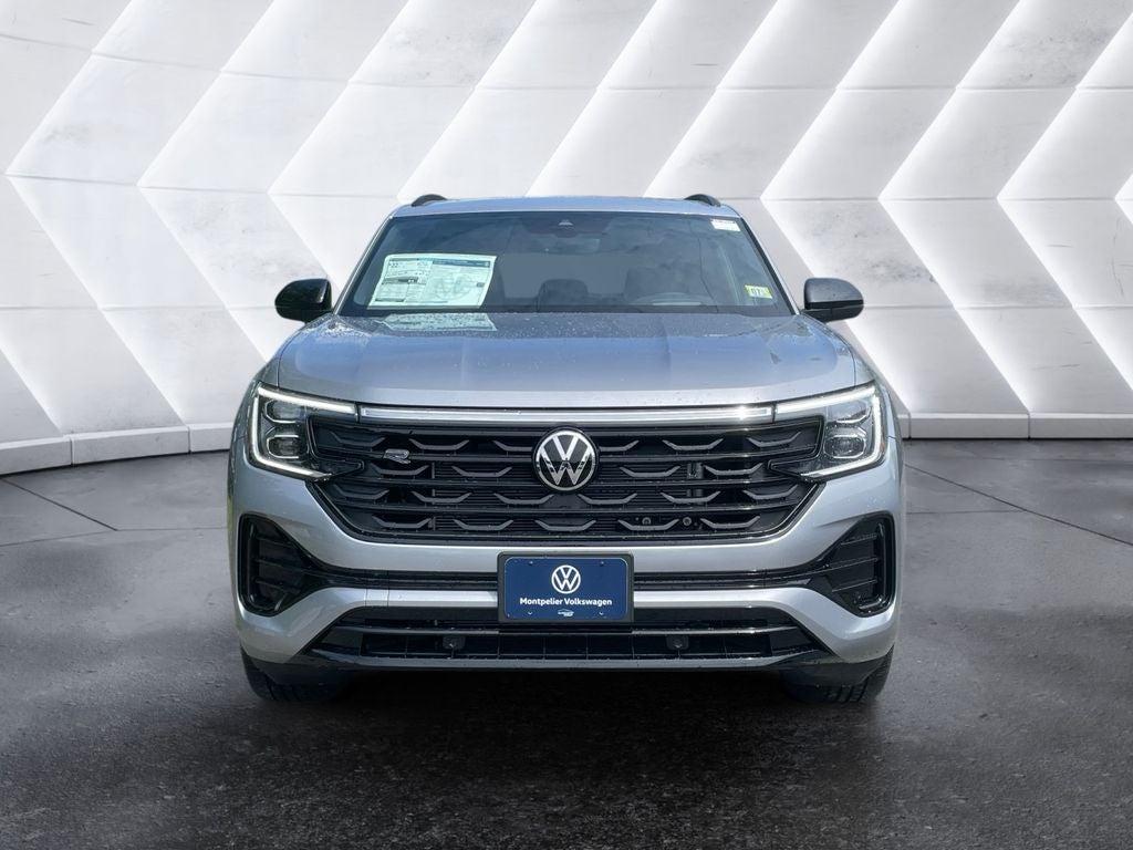 2026 Volkswagen Atlas Cross Sport 2.0T SEL R-Line Black