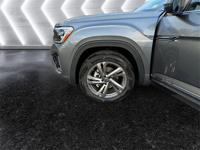 2024 Volkswagen Atlas Cross Sport 2.0T SEL R-Line