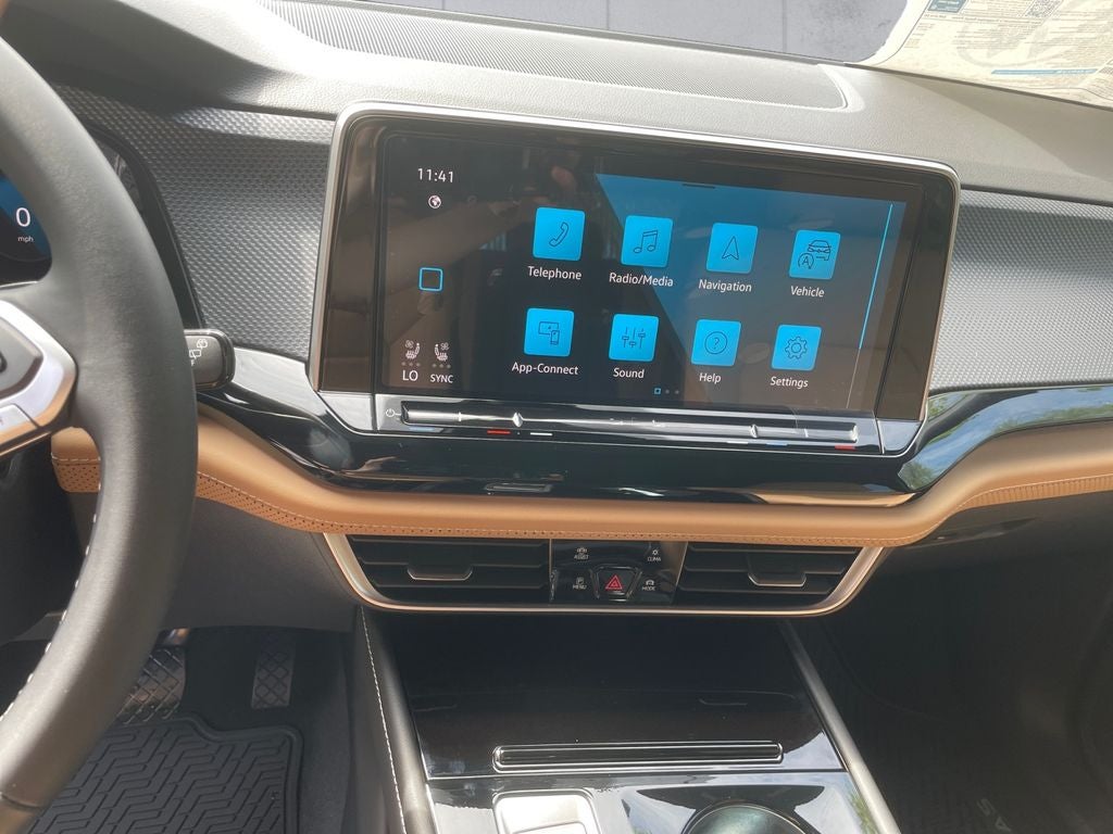 2026 Volkswagen Atlas Cross Sport 2.0T SEL