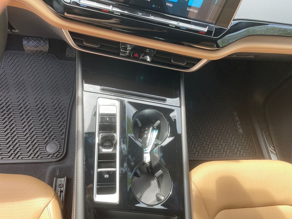 2026 Volkswagen Atlas Cross Sport 2.0T SEL