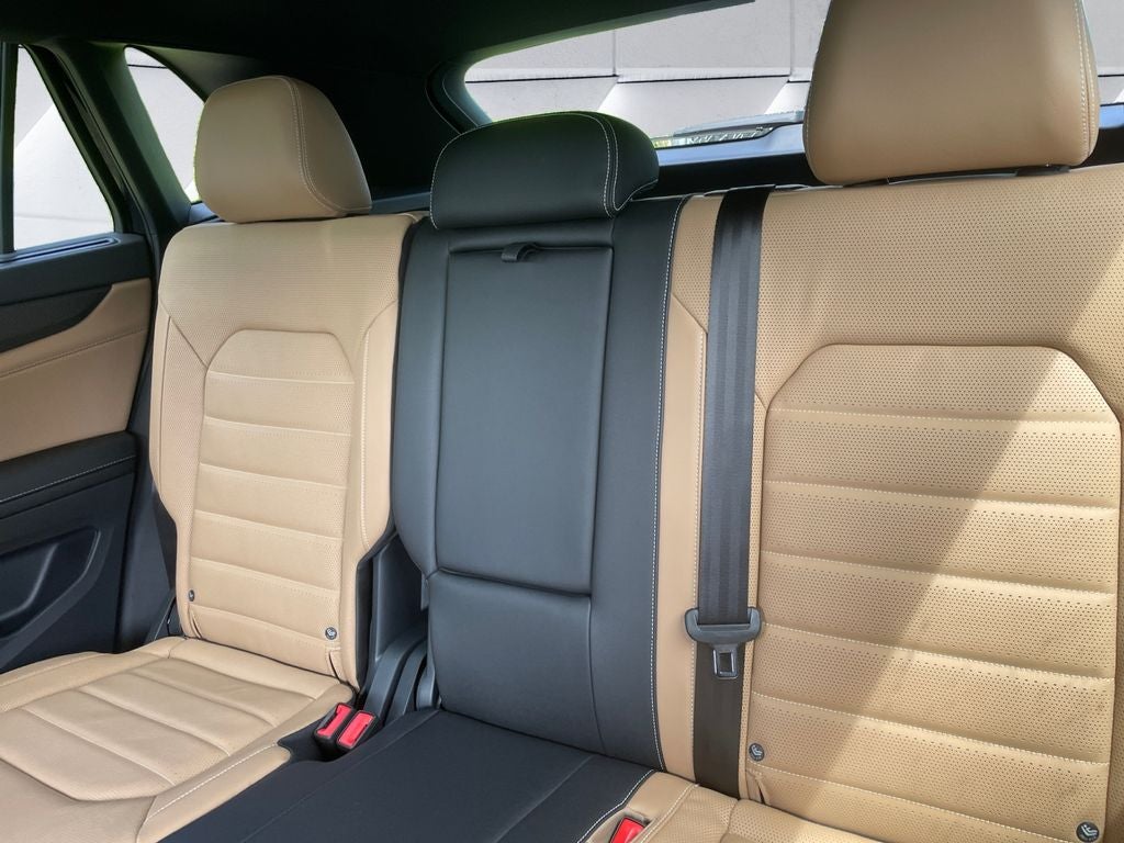 2026 Volkswagen Atlas Cross Sport 2.0T SEL