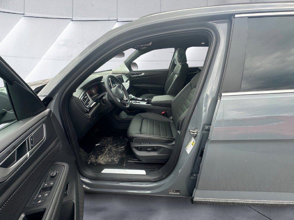 2024 Volkswagen Atlas Cross Sport 2.0T SEL