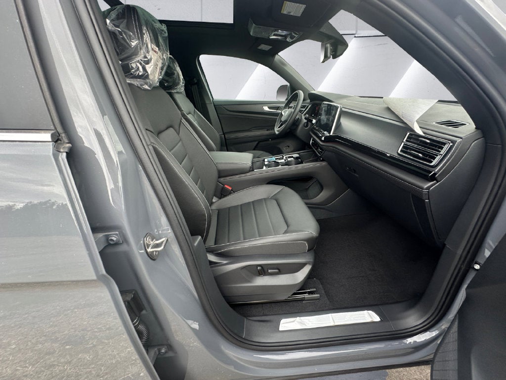 2024 Volkswagen Atlas Cross Sport 2.0T SEL