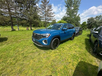 2025 Volkswagen Atlas 2.0T SEL Premium R-Line