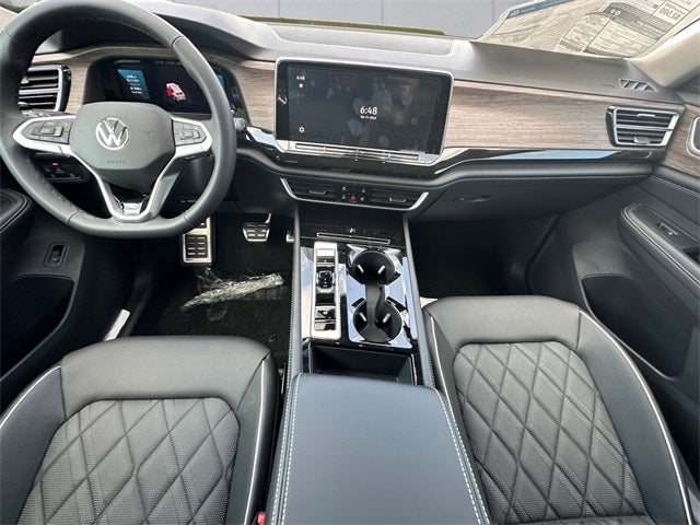 2025 Volkswagen Atlas 2.0T SEL Premium R-Line