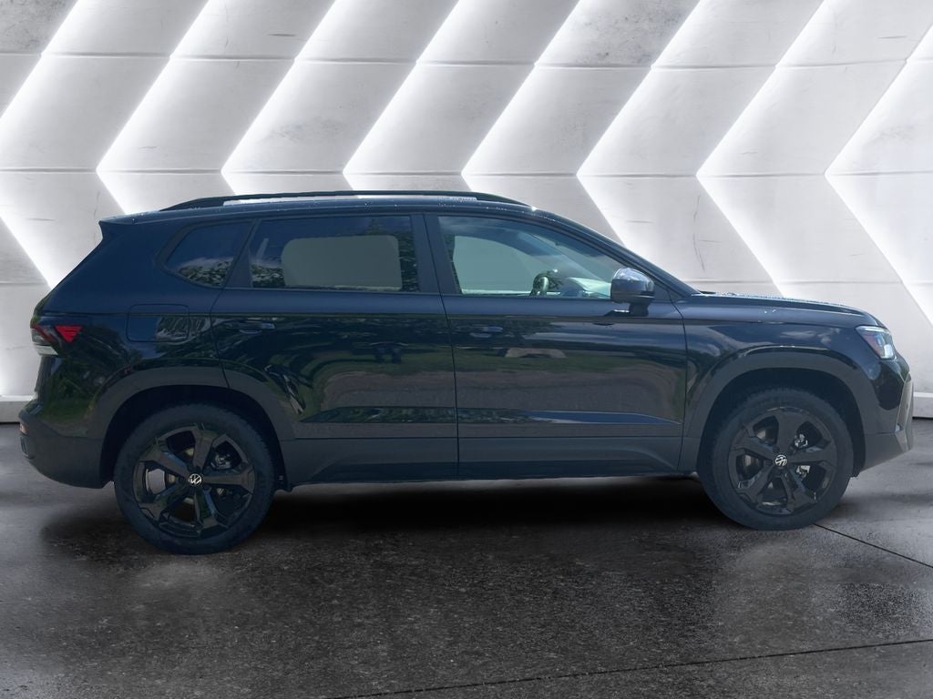 2026 Volkswagen Taos 1.5T SE Black
