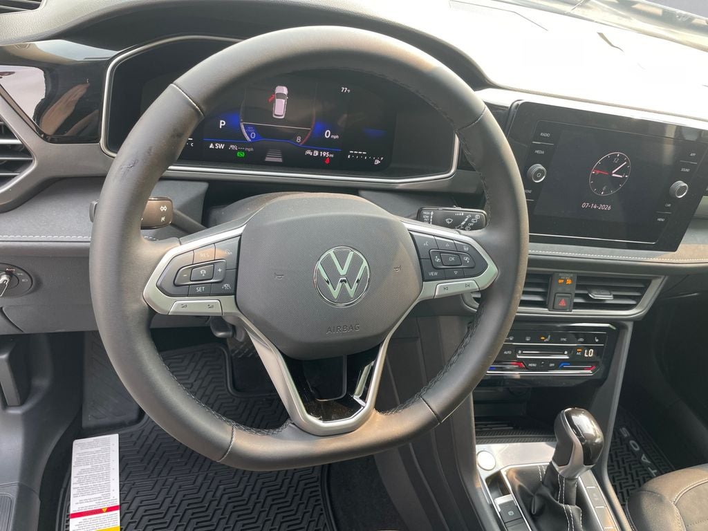 2026 Volkswagen Taos 1.5T SE Black
