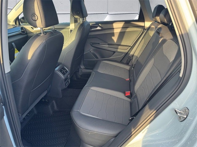 2026 Volkswagen Taos 1.5T SE Black