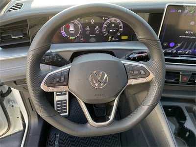 2026 Volkswagen Tiguan 2.0T SE R-Line Black