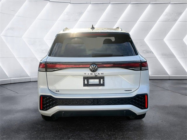 2026 Volkswagen Tiguan 2.0T SE R-Line Black