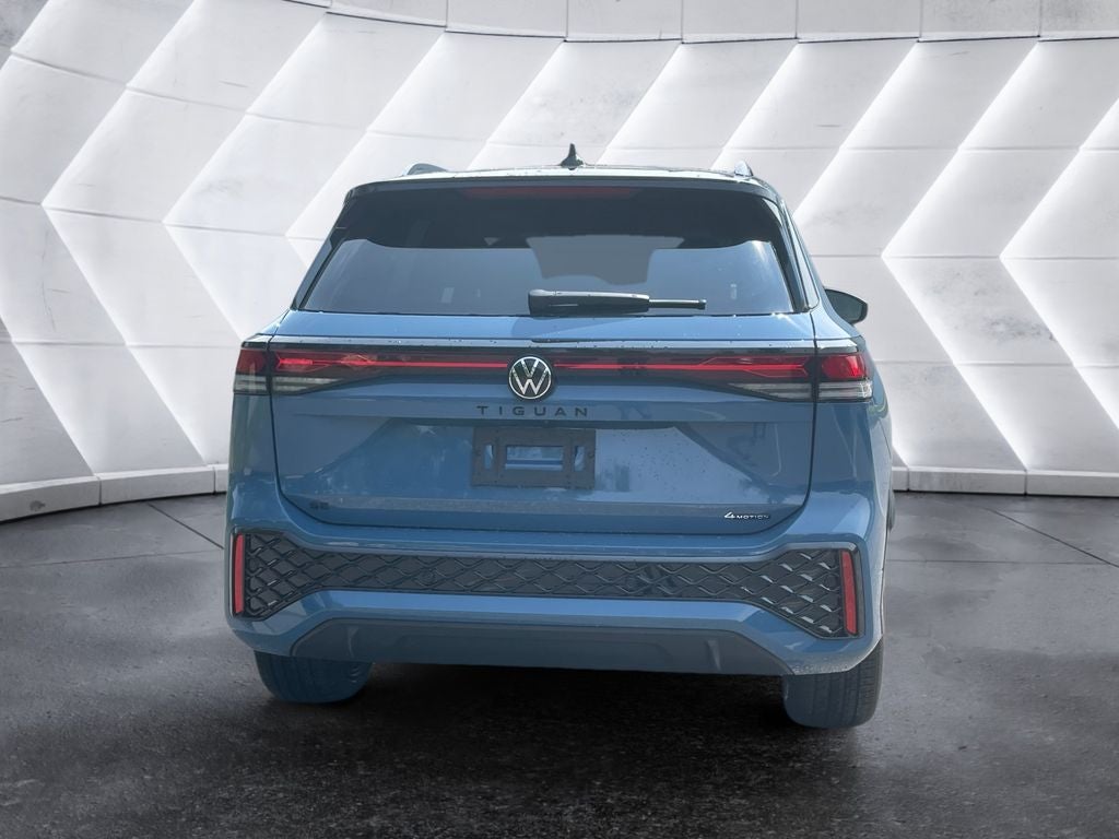 2026 Volkswagen Tiguan 2.0T SE R-Line Black