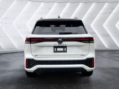 2026 Volkswagen Tiguan 2.0T SE R-Line Black