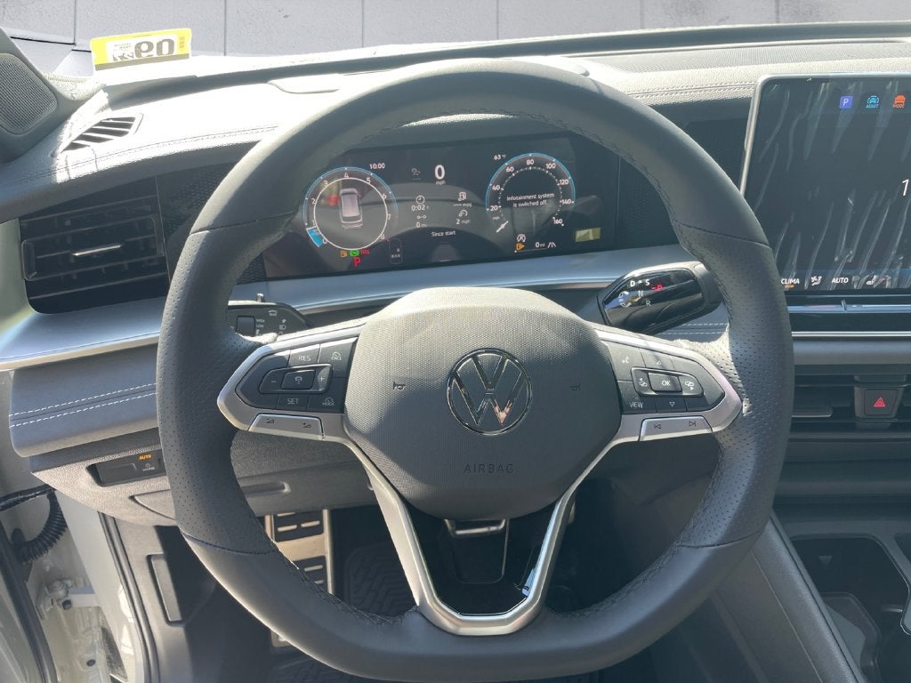 2026 Volkswagen Tiguan SE R-Line Black