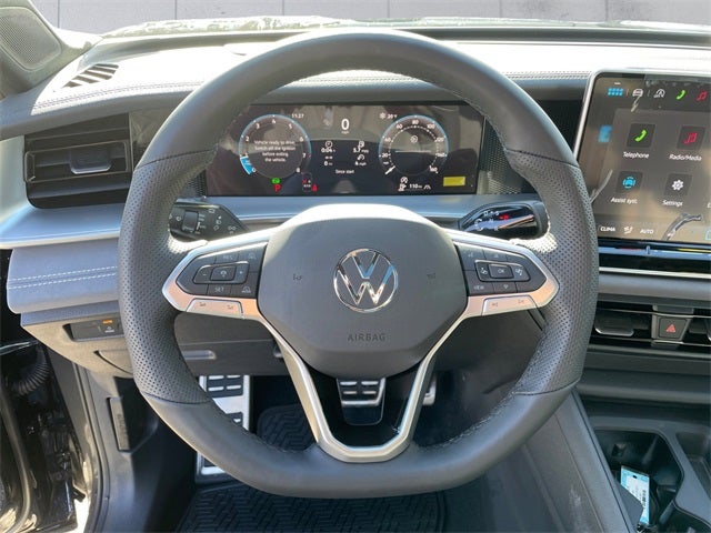 2026 Volkswagen Tiguan 2.0T SE R-Line Black