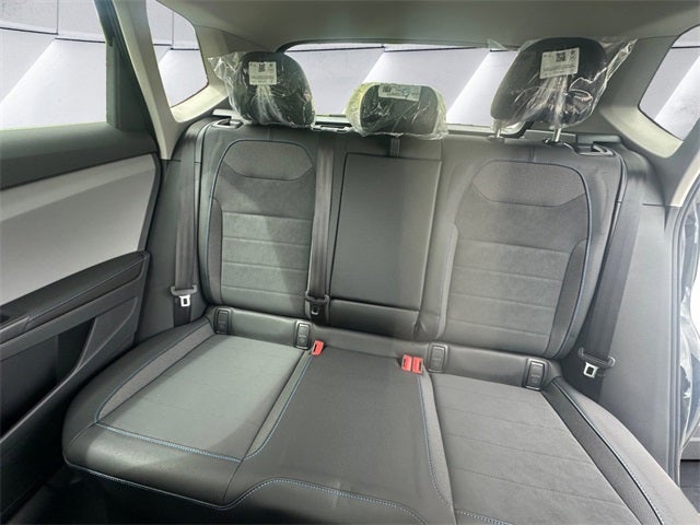 2024 Volkswagen Taos 1.5T SE Black