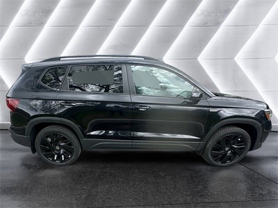 2024 Volkswagen Taos 1.5T SE Black