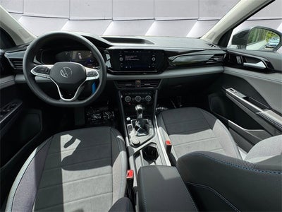 2024 Volkswagen Taos 1.5T SE Black