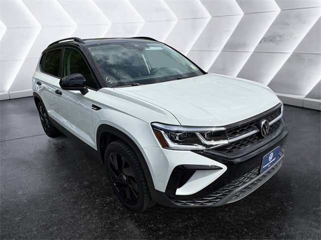 2024 Volkswagen Taos 1.5T SE Black