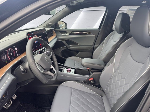 2026 Volkswagen Tiguan 2.0T SEL R-Line Turbo