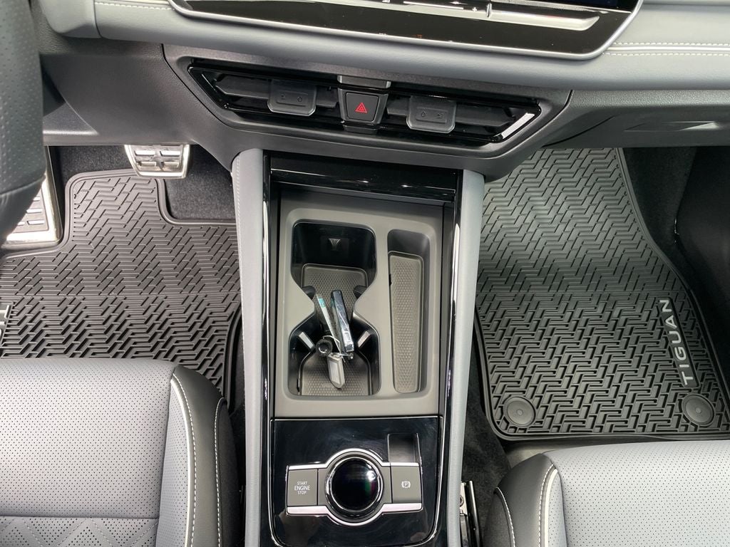 2026 Volkswagen Tiguan 2.0T SEL R-Line Turbo