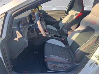 2025 Volkswagen Golf GTI 2.0T SE