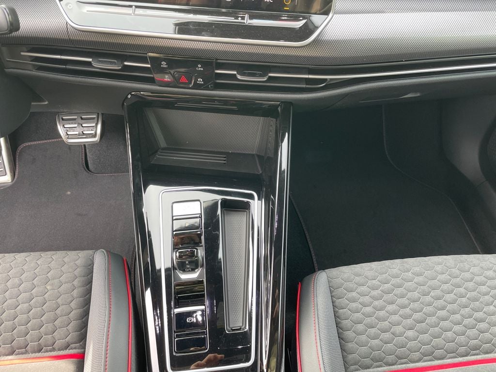 2026 Volkswagen Golf GTI 2.0T SE