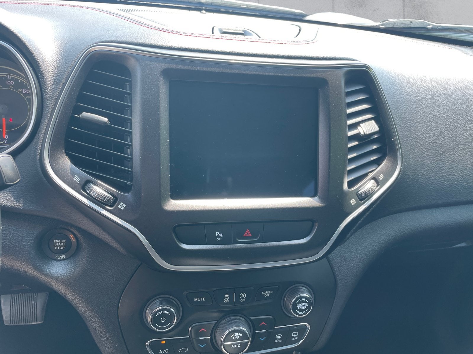 2020 Jeep Cherokee Trailhawk Elite