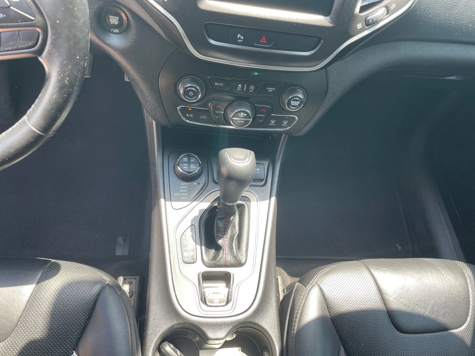 2020 Jeep Cherokee Trailhawk Elite