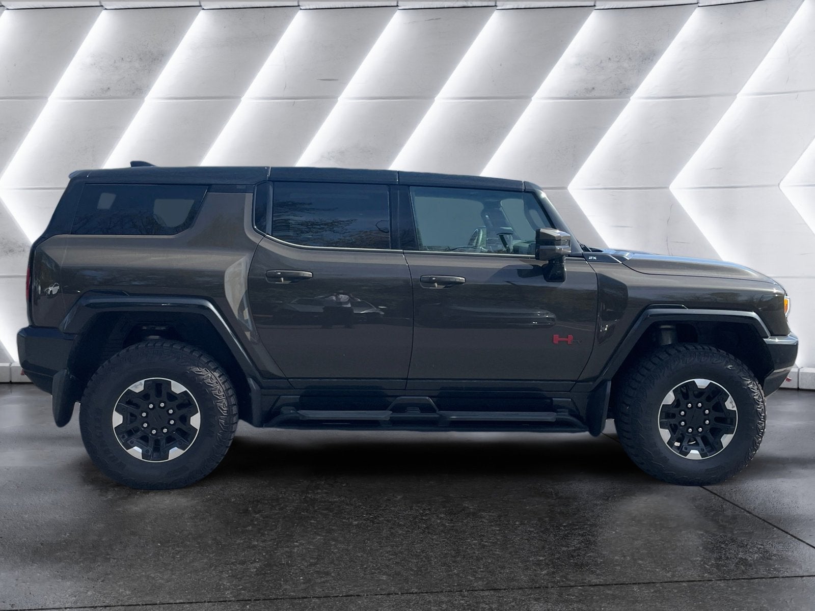 2025 GMC HUMMER EV SUV 2X