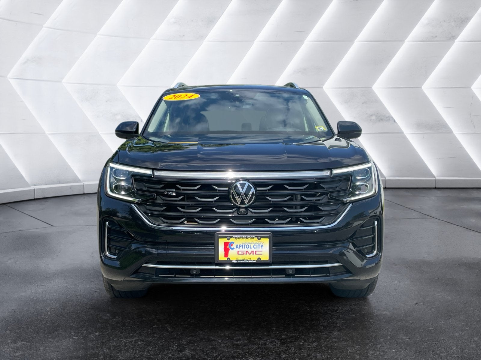 2024 Volkswagen Atlas 2.0T SEL Premium R-Line