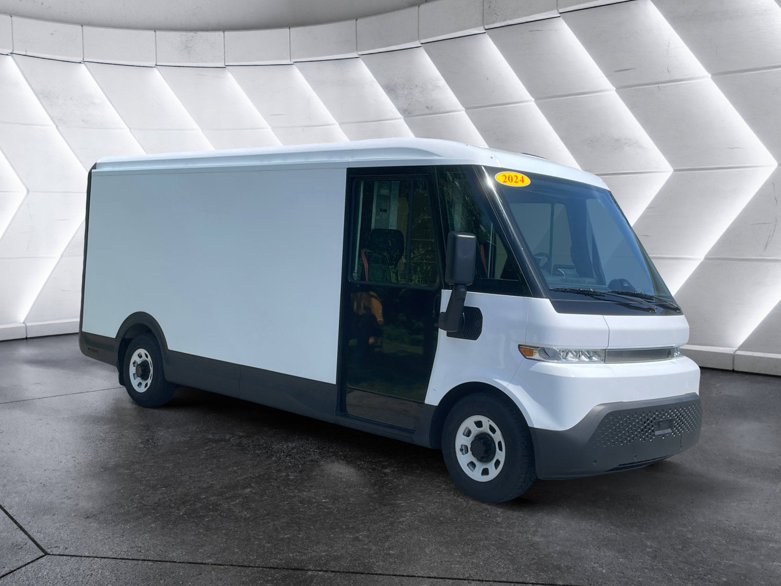 2024 BrightDrop Zevo 600 EJY