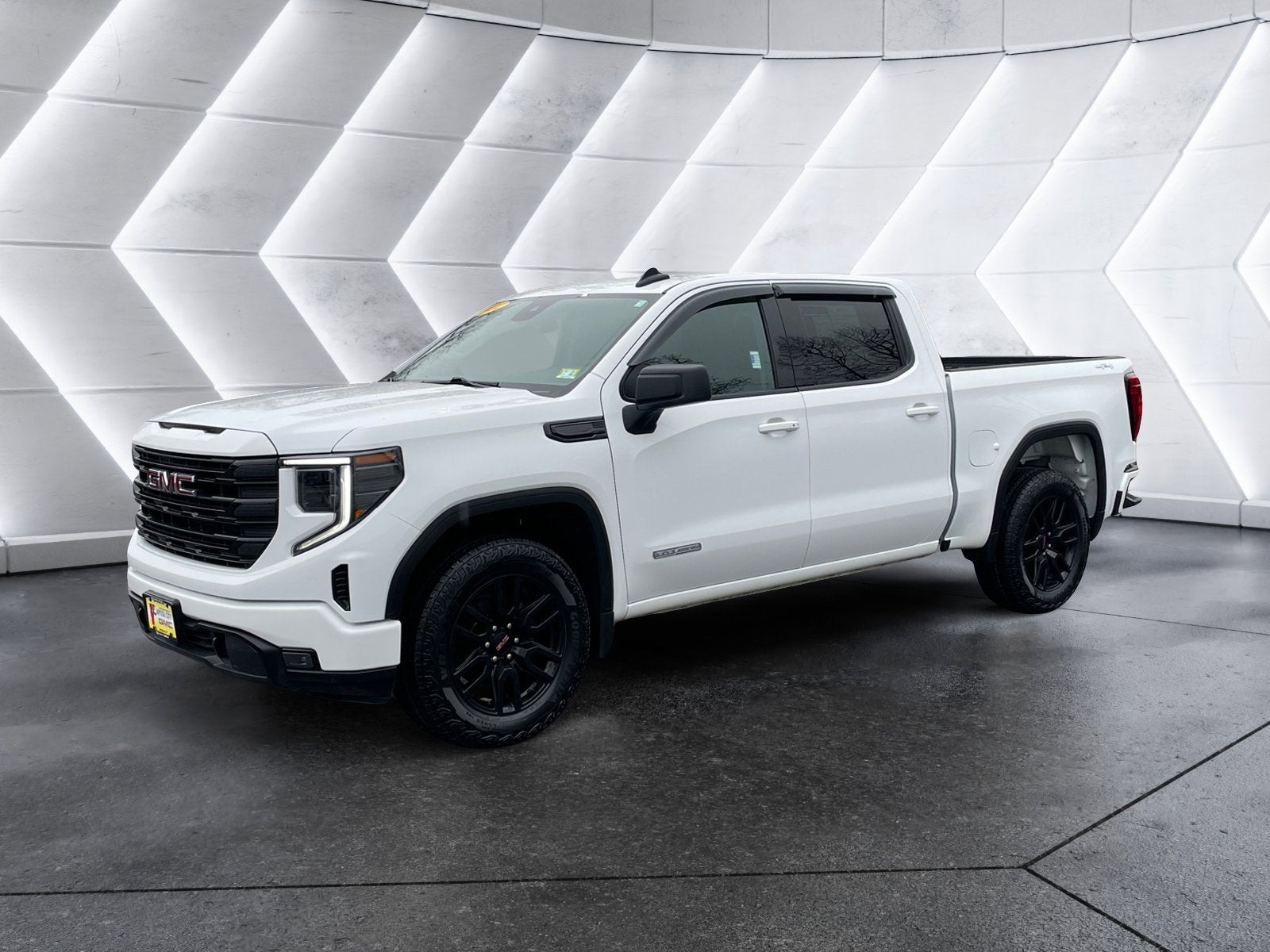 2024 GMC Sierra 1500 Elevation