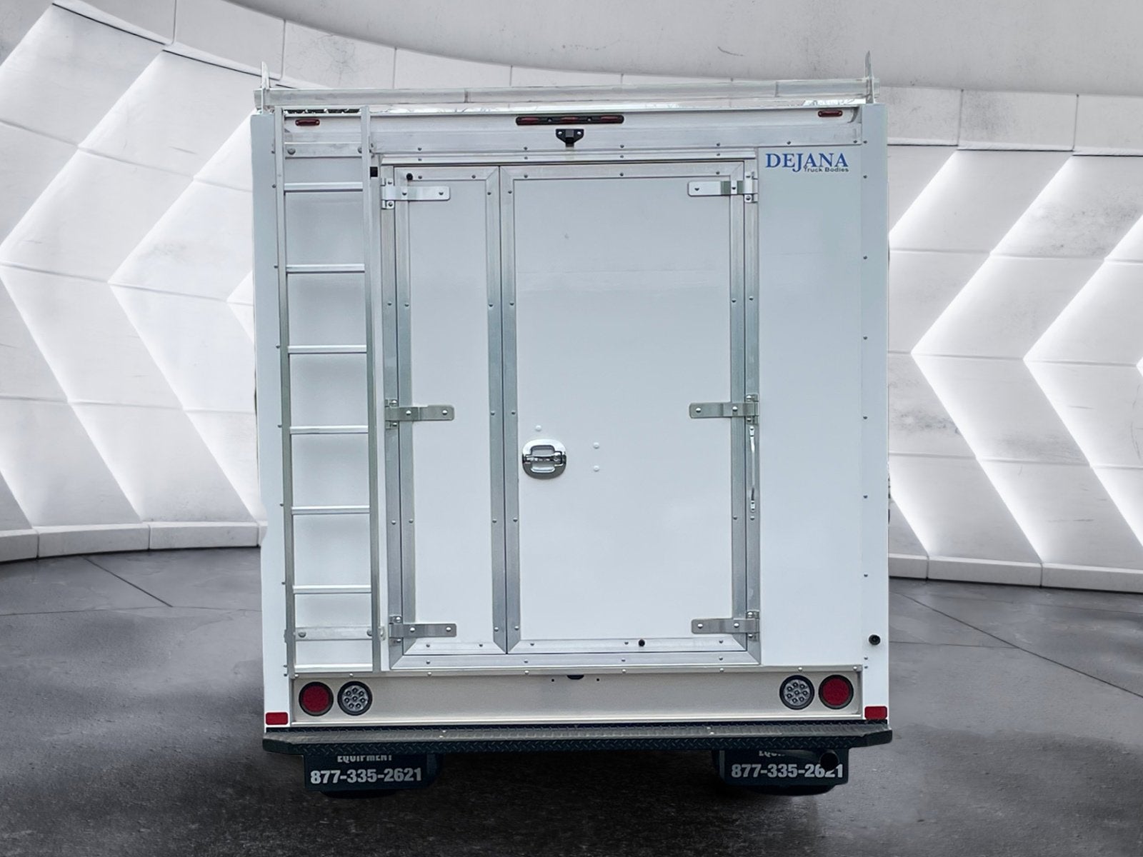 2025 GMC Savana Cutaway 3500 1WT