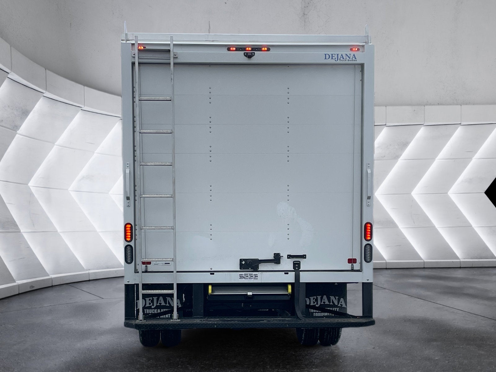 2024 GMC Savana Cutaway 4500 2WT Dejana 14 Ft. Duracube